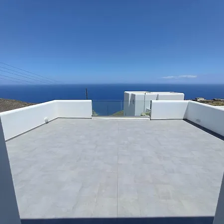 Hotel apartamentowy Seascape, 5 With Sea View 3*